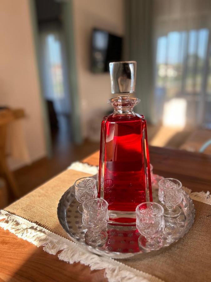 Calliopes By The Sea Boutique Suites Paralia Dionysiou Bagian luar foto