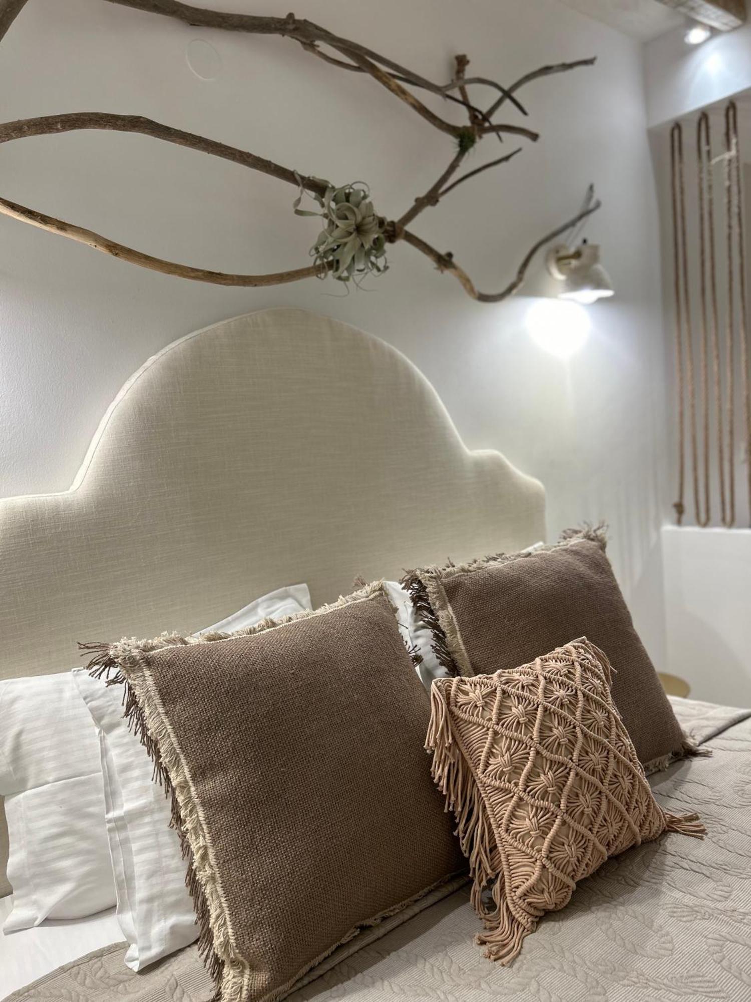 Calliopes By The Sea Boutique Suites Paralia Dionysiou Bagian luar foto